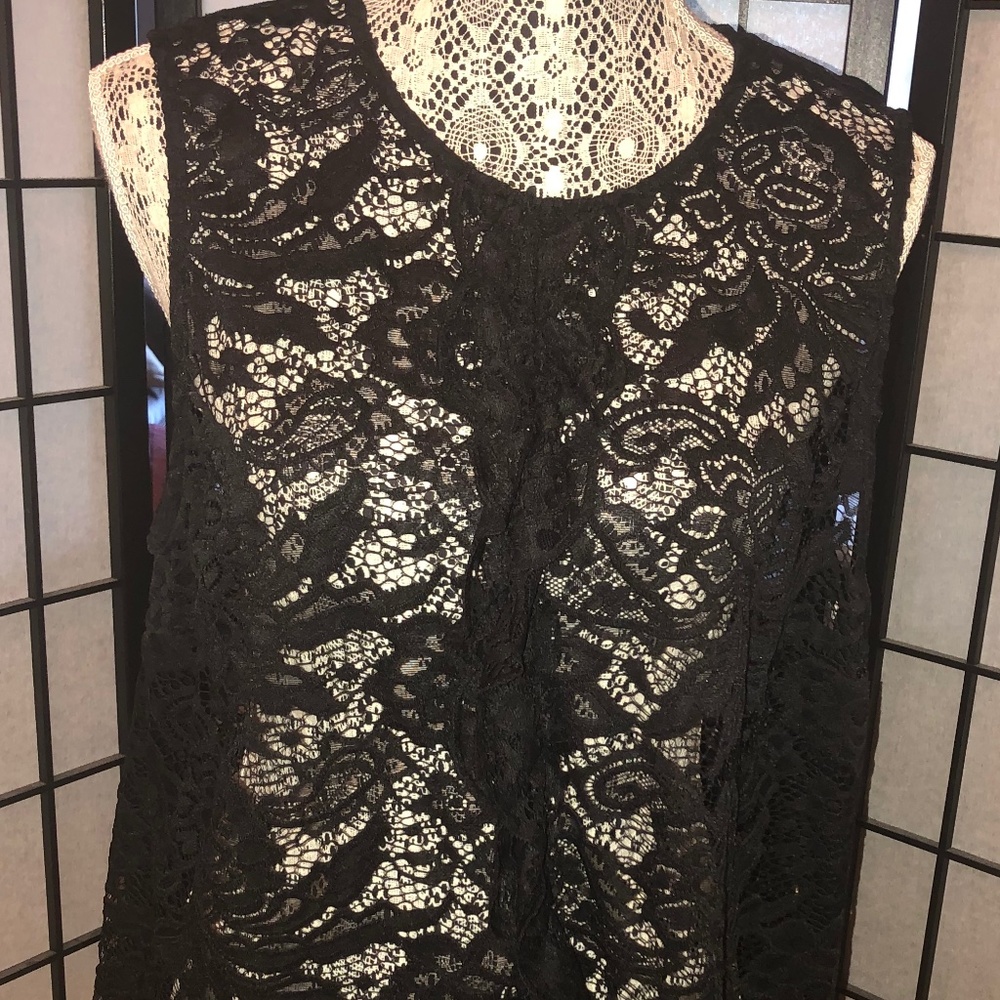 WHO WHAT WHERE Black Lace Tank Top XXL